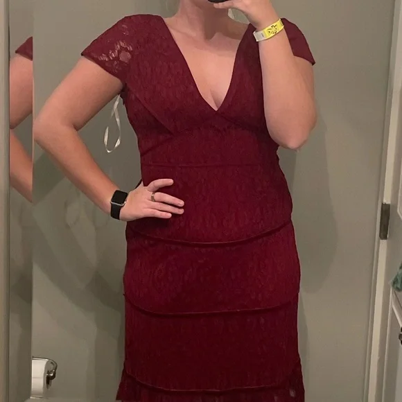 Clarissa Lace Tiered Dress - Picture 4 of 4